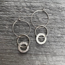 Load image into Gallery viewer, Sterling Three Ring Earring
